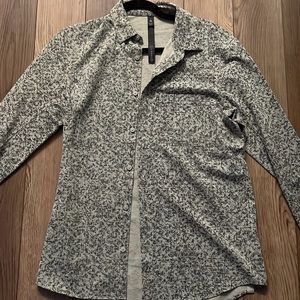 Men’s lululemon button up shirt